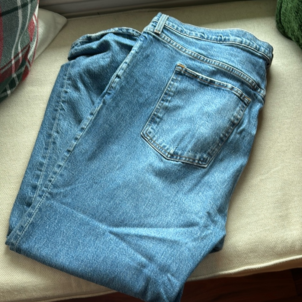 Abercrombie & Fitch The 90’s Straight Ultra High Rise